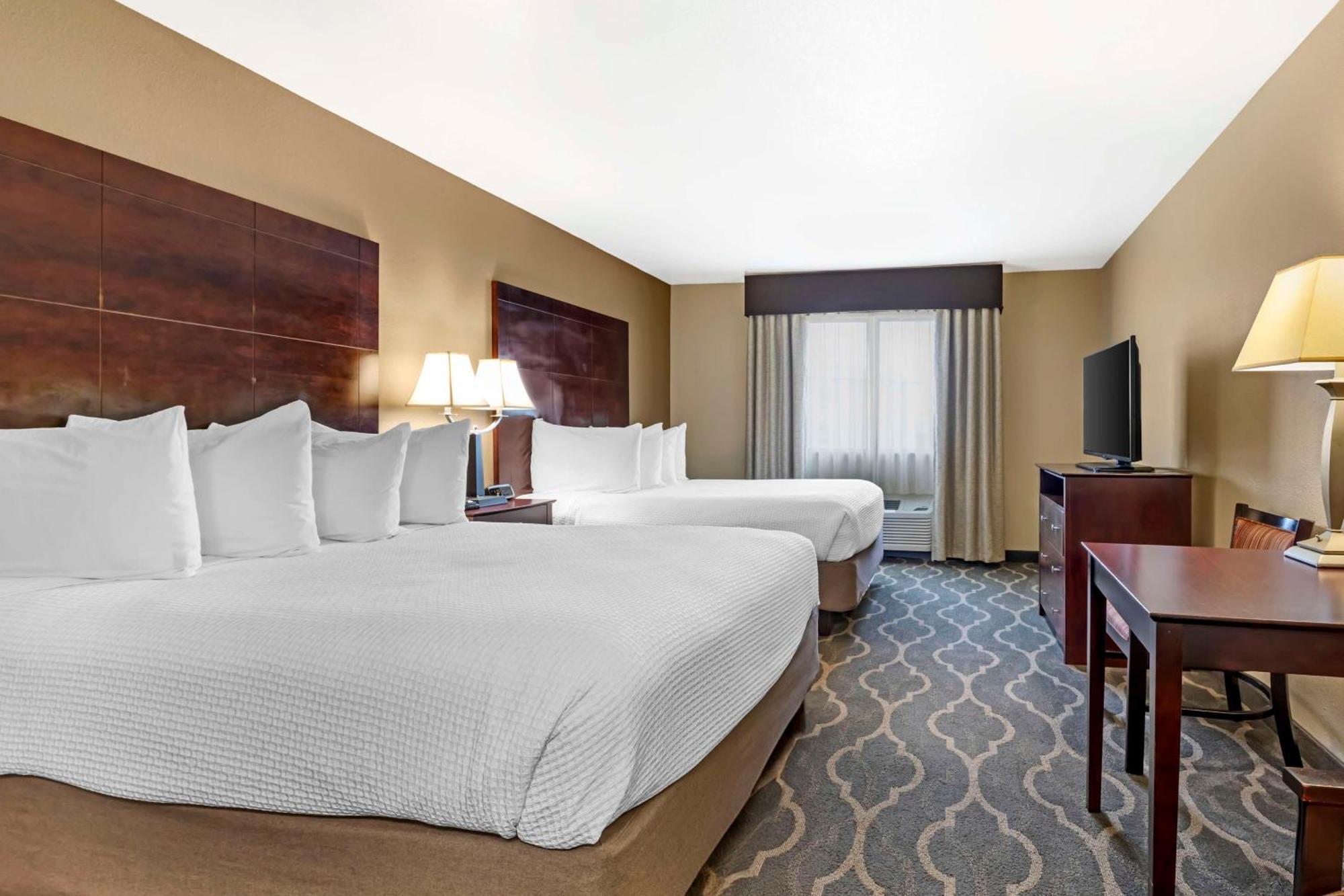 Best Western Plus Burleson Inn & Suites Bagian luar foto